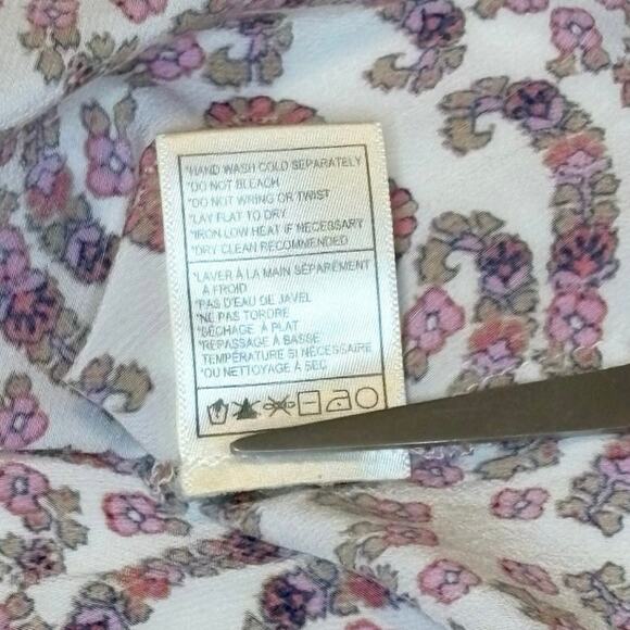 Cupcakes and Cashmere Peplum Tank Top Women's M | Pink Floral Peasant Style, EUC - Picture 9 of 11